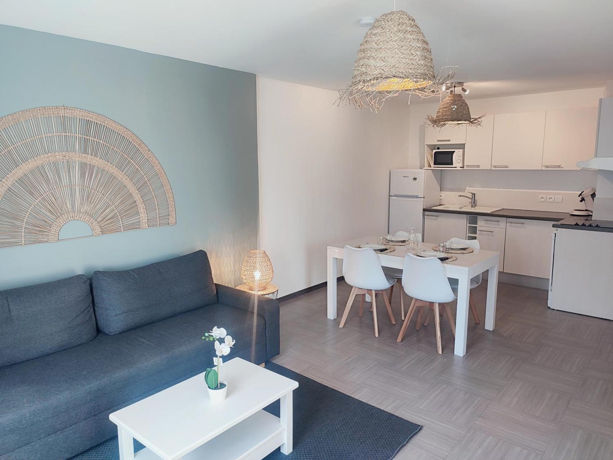 Appartement Le Familial - T3 piscine, climatisation&balcon à Gréoux-les-Bains Extérieur photo